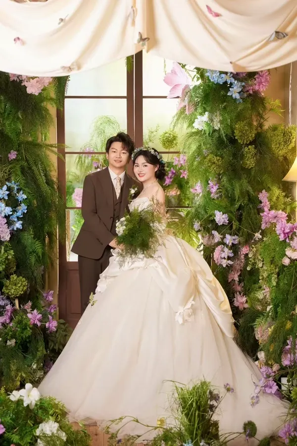刘杰与汪禧花园婚纱照